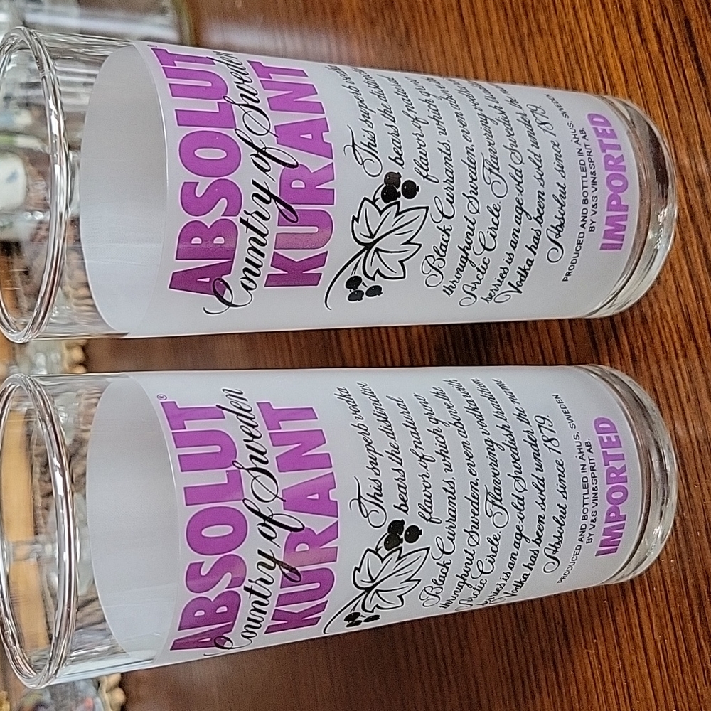 Absolut Kurant Bar Glasses EUC